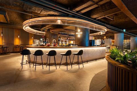 Bar at Starbucks Bernabéu